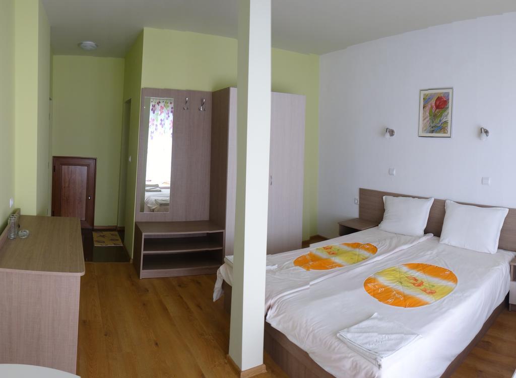 Guest House Rosa Kiten  Rom bilde
