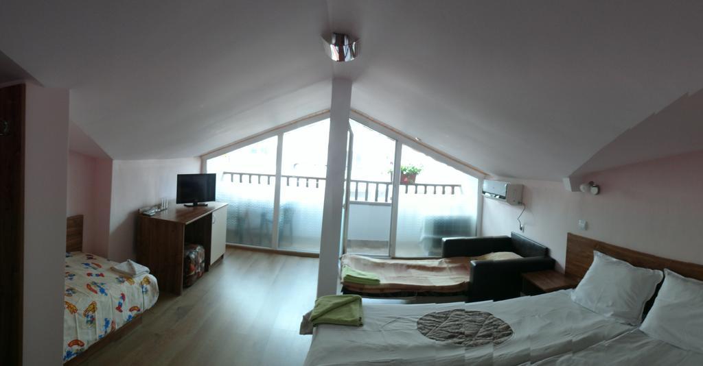 Guest House Rosa Kiten  Rom bilde